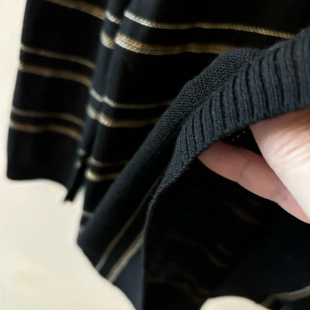 Lauren Ralph Lauren Silk Lightweight V Neck Pinstripe Sweater - Picture 3 of 5